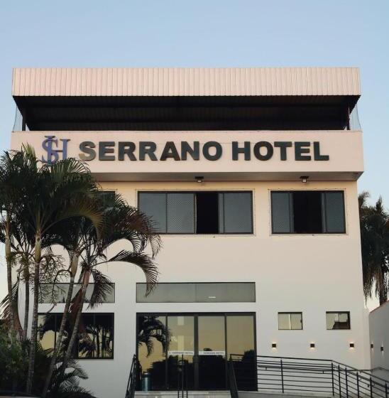 酒店 Serrano