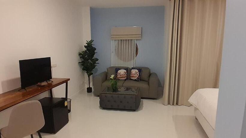 J Boutique Hotel เจ บูทีค โฮเทล