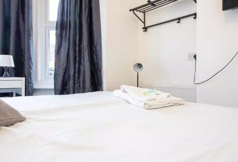 ペンション Pebbles Guest House Room 6