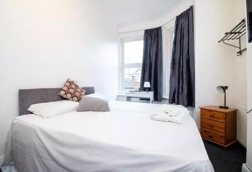 ペンション Pebbles Guest House Room 6