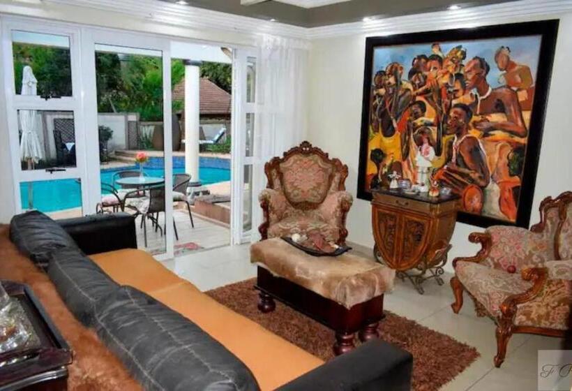 پانسیون The Lion Room At Frederick S Place