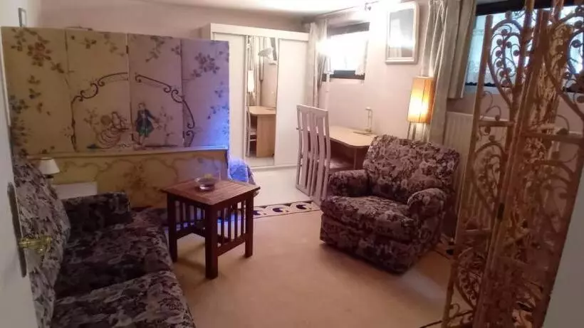 ペンション Villa