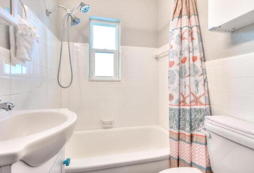 Tropic Terrace Suite #49 Beachfront Resort