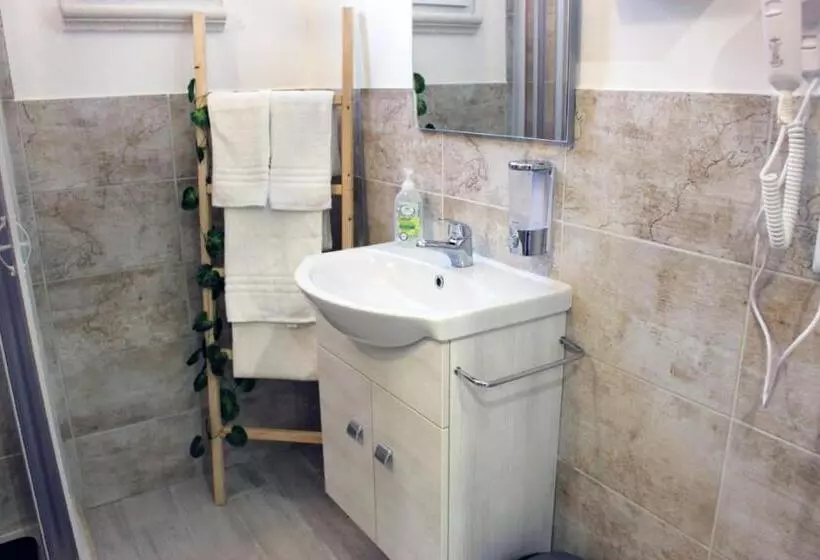 Aamiaismajoitus (B&B) Beb Cuore Del Salento