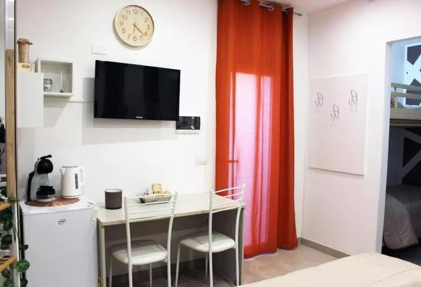 Aamiaismajoitus (B&B) Beb Cuore Del Salento