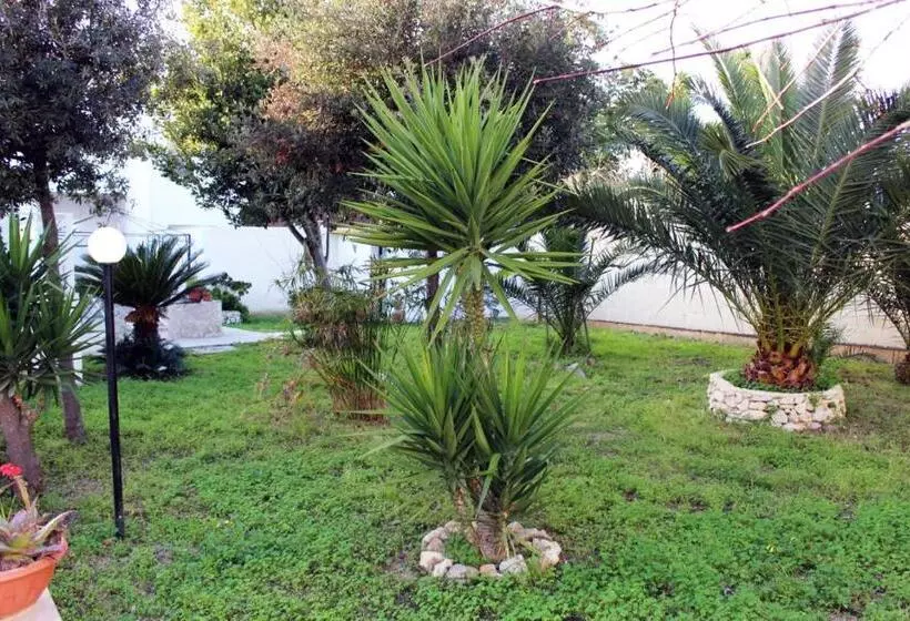 Aamiaismajoitus (B&B) Beb Cuore Del Salento