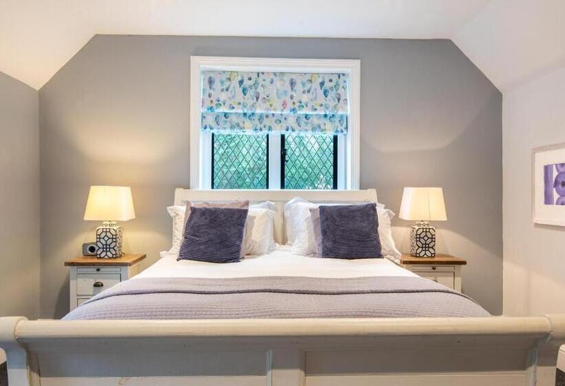 مبيت وإفطار Goytre Hall