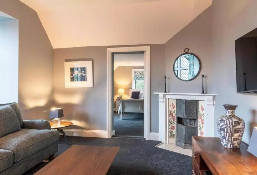 Aamiaismajoitus (B&B) Goytre Hall