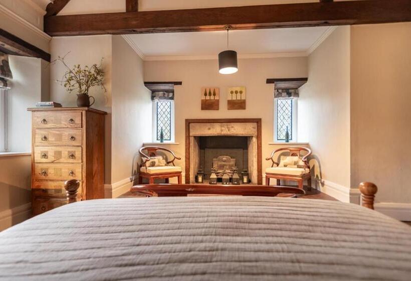 مبيت وإفطار Goytre Hall