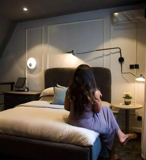 تختخواب و صبحانه The Hamptons Loft