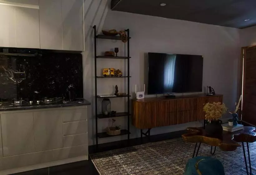 تختخواب و صبحانه The Hamptons Loft