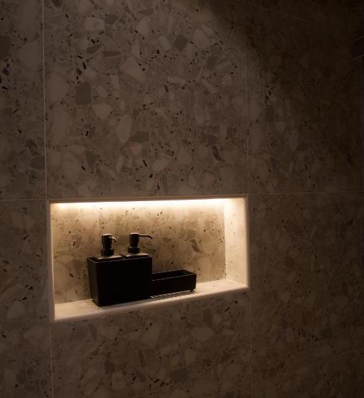 تختخواب و صبحانه The Hamptons Loft