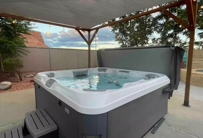 ホテル Adventure S Oasis, Venture Base Unit 4