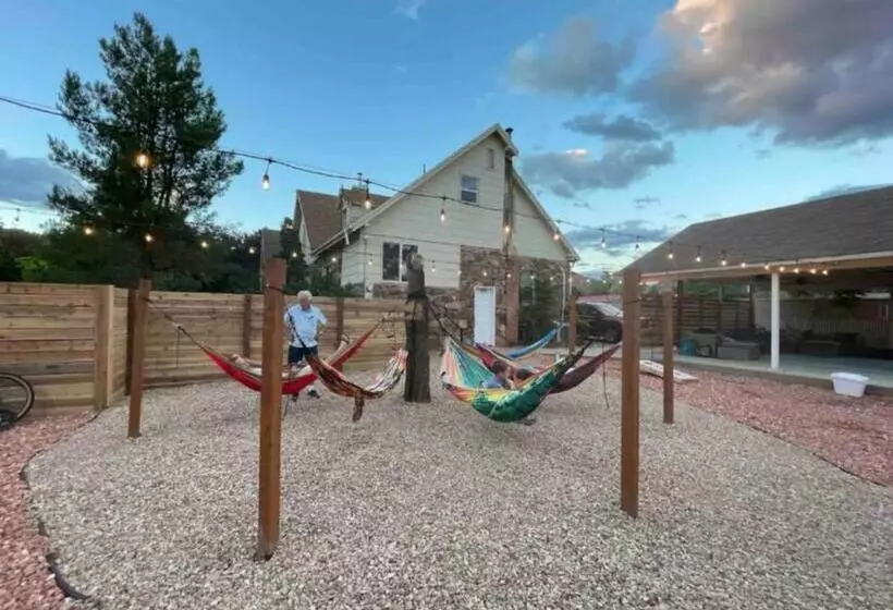 ホテル Adventure S Oasis, Venture Base Unit 4