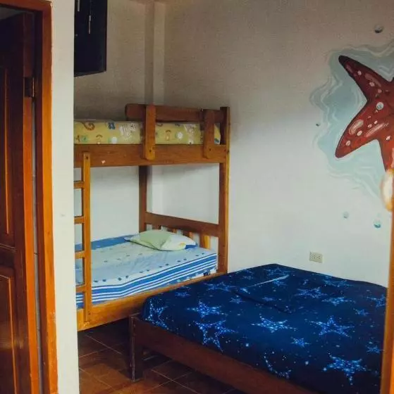 هتل Habitaciones Diegomar
