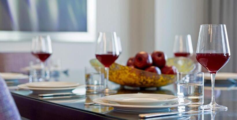 Hotel Las Vegas Desert Blue By Hellovacay