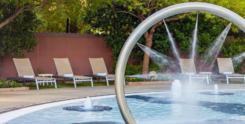 Hotel Las Vegas Desert Blue By Hellovacay