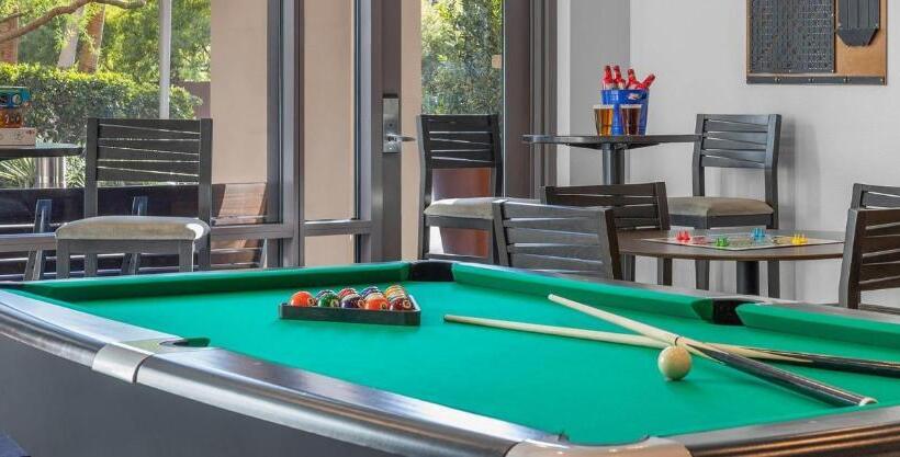 Hotel Las Vegas Desert Blue By Hellovacay