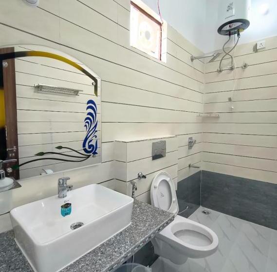 Отель Master Guest House & Restaurant