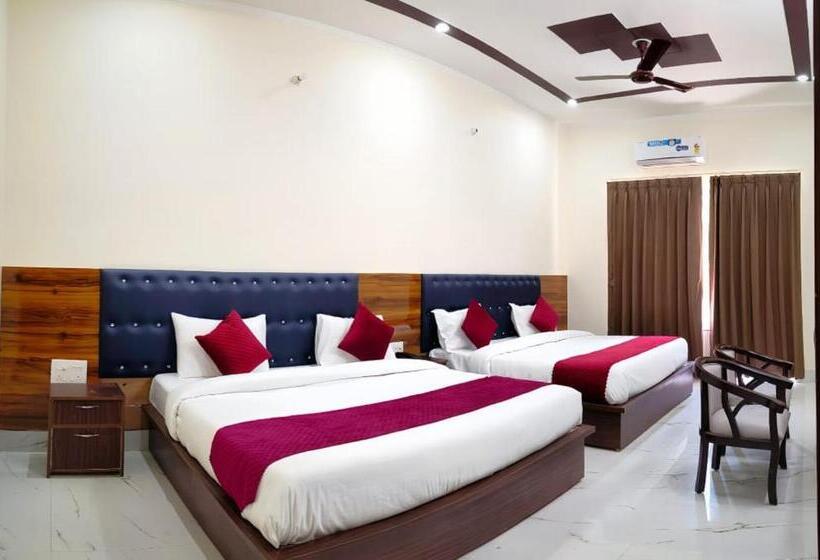 Отель Master Guest House & Restaurant