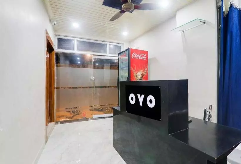 Hotelli Oyo Blue Moon