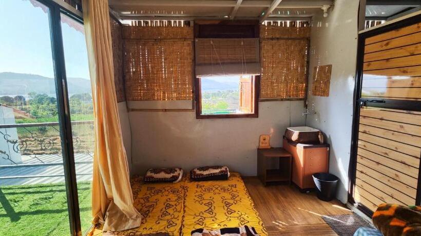 Отель Tour De Agri Inn