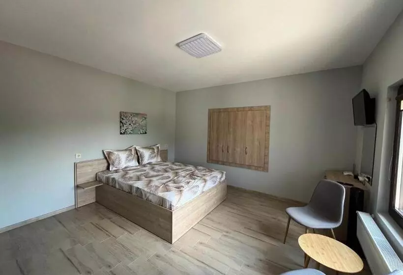 ペンション къща за гости бадови