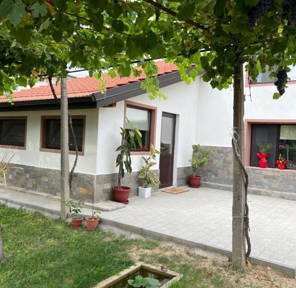 ペンション къща за гости бадови