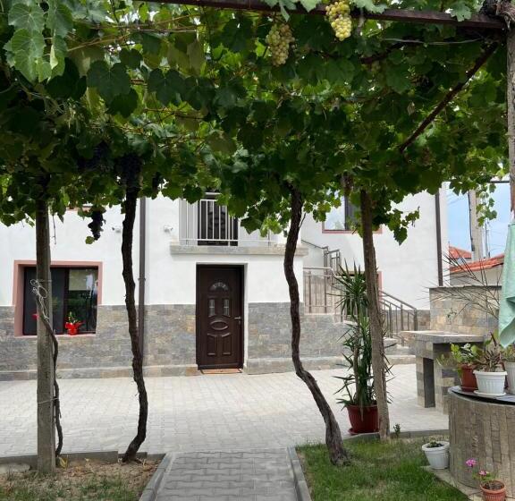 ペンション къща за гости бадови