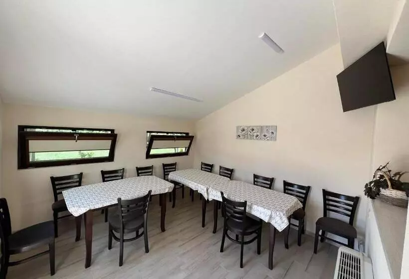 ペンション къща за гости бадови