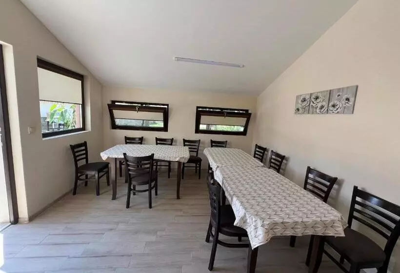 ペンション къща за гости бадови