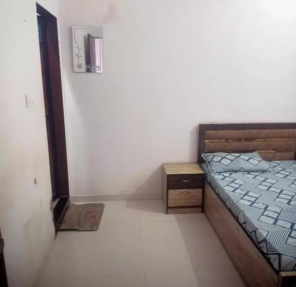 ペンション Aarju Guest House