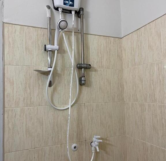 פנסיון Lush Breeze