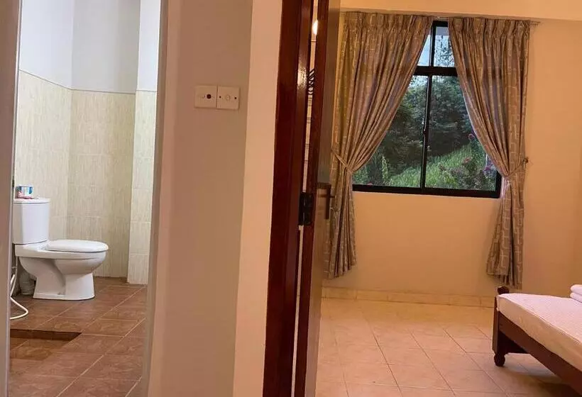 Majatalo Lush Breeze