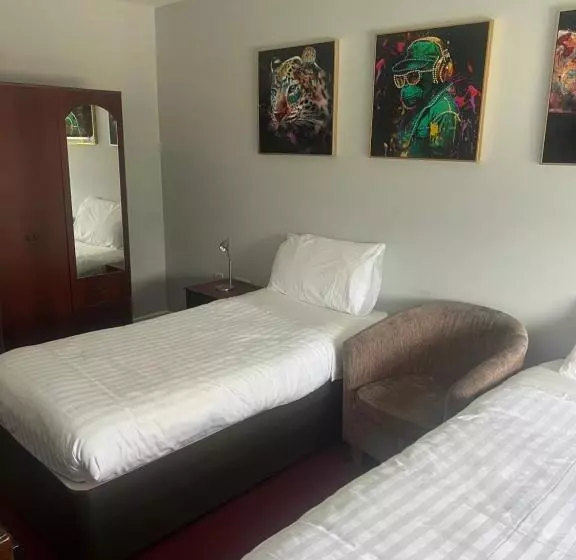 ペンション Town Clock Guesthouse