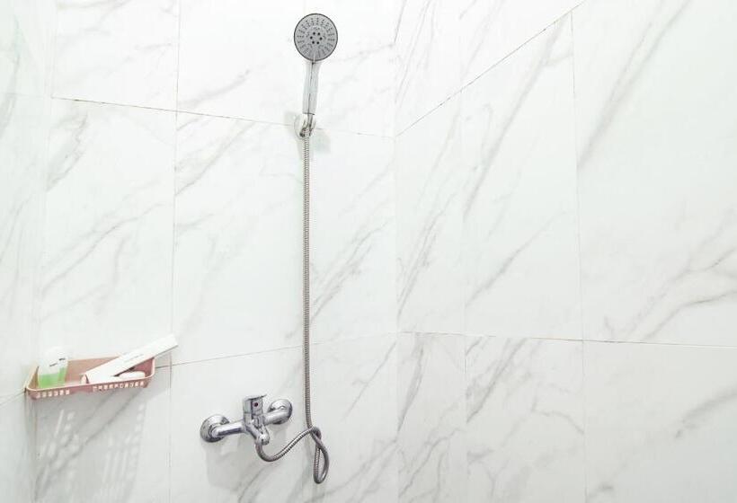 펜션 White Blue House 5 Pvt Room, Shared Pool&kitchen