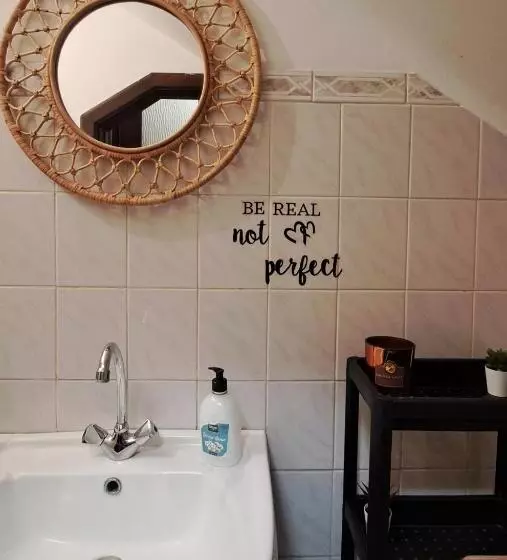 هاستل Smallfunnyworld Brussels