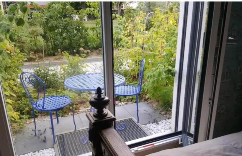 تختخواب و صبحانه Studio, Entrée Par Terrasse