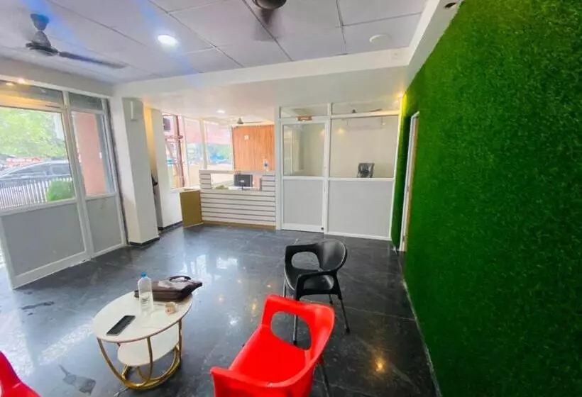ホテル Balaji Villa