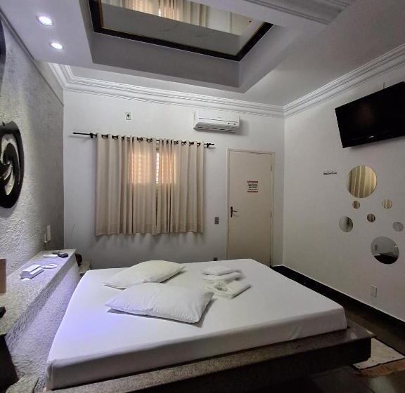 Motel Marajas Mococa   Apartamento 01