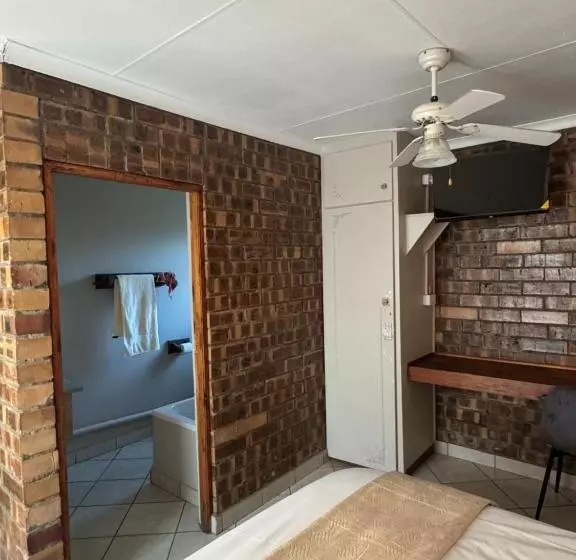 ペンション Tranquilo Guesthouse