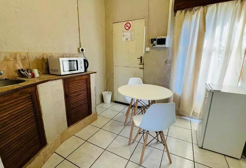 ペンション Tranquilo Guesthouse