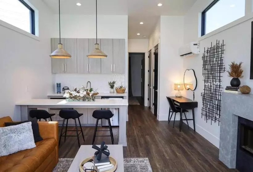 Xhale Resort And Spa