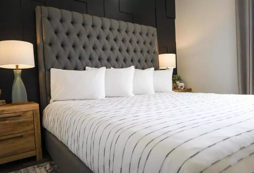 Xhale Resort And Spa