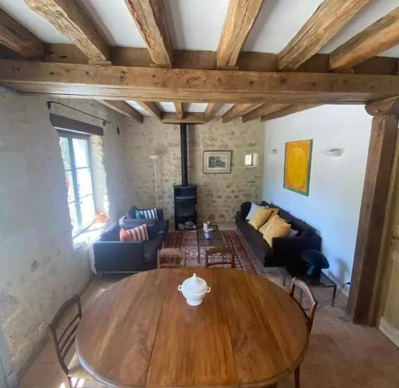 ベッドアンドブレックファースト Ferme De Caractère Grande Piscine Pleine Nature Près Des Châteaux