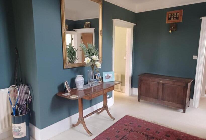 ベッドアンドブレックファースト Harcourt House, Charwelton