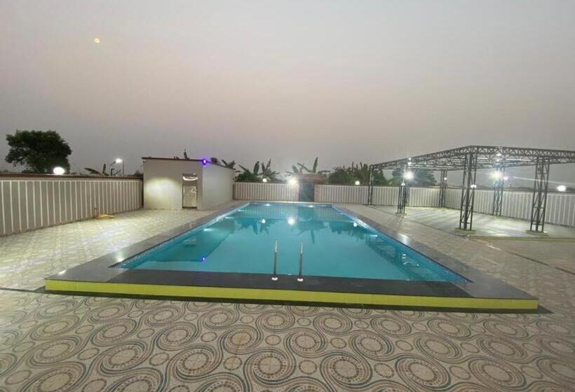 Hotel Blue Orchid Resort Bhubneshwar