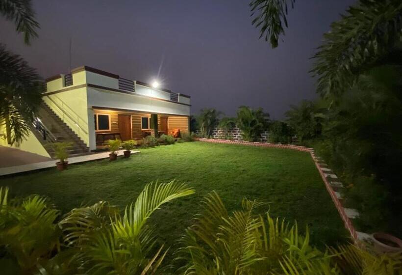 Hotel Blue Orchid Resort Bhubneshwar