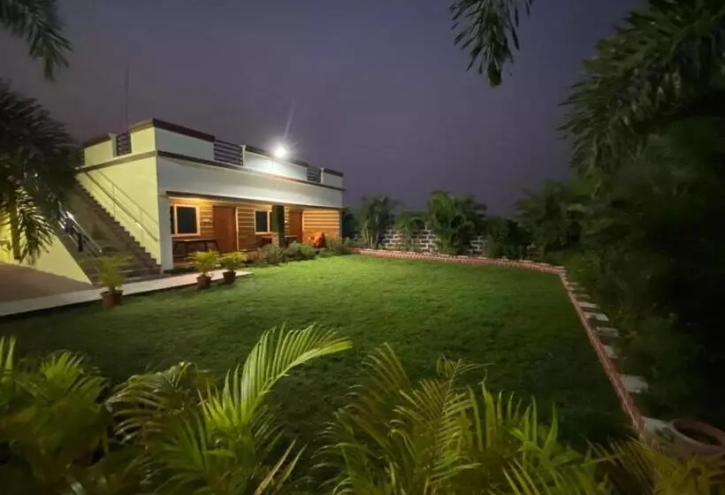 ホテル Blue Orchid Resort Bhubneshwar