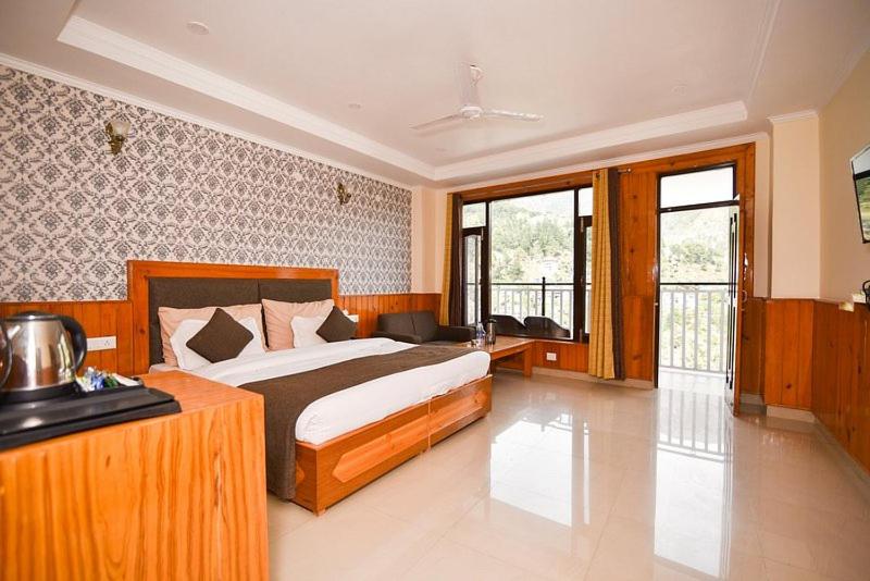 Hotel Hadimba Residency